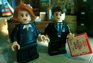 Illustration for article titled Gillian Anderson REALLY Wants Lego to Make an Official X-Files Set